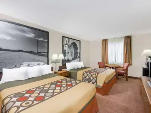 Super 8 by Wyndham Dodge City