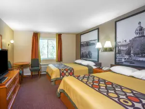Super 8 by Wyndham Kingston