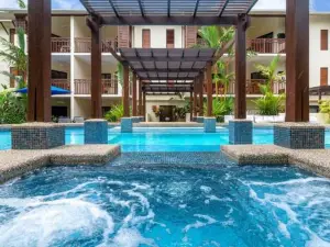 Charming 1 Bedroom Apt - Close to Town & Beach