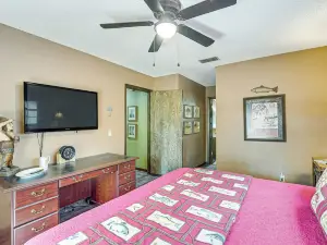 Lakefront Home: Deck, Grills & Fire Pit in Karnack