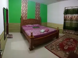 THE LIORY PENGINAPAN / HOMESTAY (CAFE & RESTO)