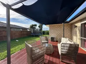 Hamilton Cozy Corner Retreat