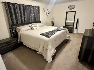 MC (Modern Country) LIVING