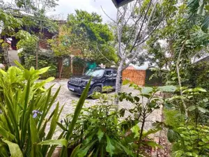 Studio Bali