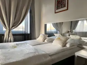 Sonne Hotel