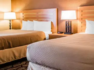 Quality Inn & Suites Warren - Detroit