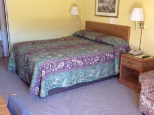 Sportsman Inn and Suites