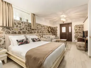 Meydani Suites