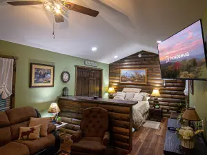 The Lil House