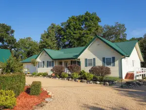 River Ridge Inn