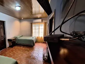 พาลเมโรลา อินน์