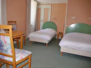 Logis Hôtel du Commerce