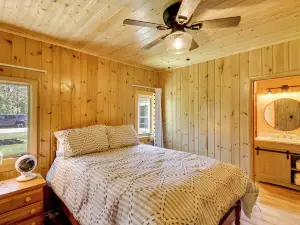 哈肯薩克的十英里湖濱度假屋