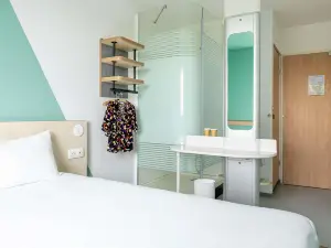 宜必思快捷布拉尼亞克機場酒店