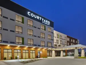 Courtyard St. Joseph Benton Harbor