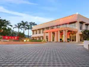 7 Apple Resort Lonavala