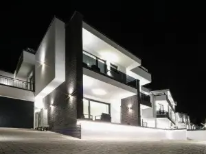 Graffit Luxury Houses