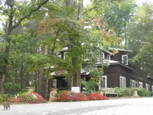 Lake Rabun Hotel