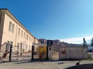 Hotel Porta Rivera