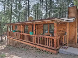Updated Strawberry Family Cabin w/ 2 Private Decks