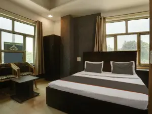 Hotel O Sunflower