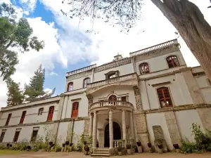 Hacienda la Cienega