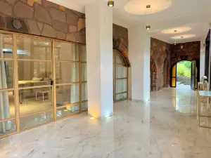 Mansionality Loftd