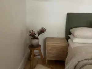Cozy 2 Bedroom Cottage - Newly Renovated, Perfect Location for Best of Ballarat