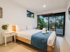 Riverbank - Captain Cook Drive 1770