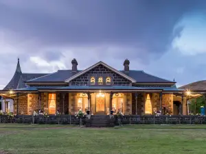 Coragulac House Cottages