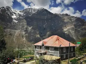 Himalayaa Retreat