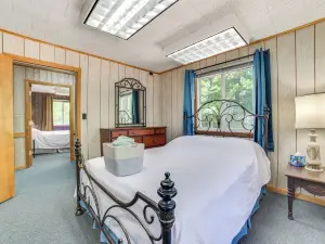 Outdoor Retreat in Atlanta Near Lakes & Trails!