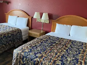 Newton Inn in Newton, KS