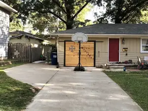 Simple, Cozy 1-Bed Close to University of Kansas