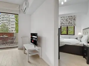 1Bdr Apartment Close to Unirii Square