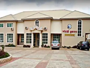 Vichi Gates Hotel and Suites