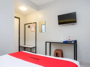 RedDoorz Near Stasiun Batang