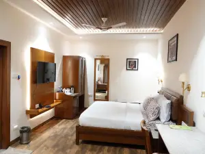 MPT Kiplings Court, Pench