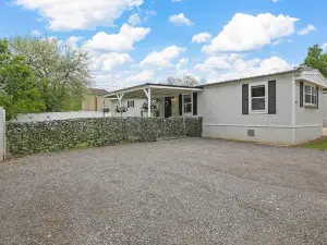 Near Water: Lake Dallas Home w/ Furnished Patio!