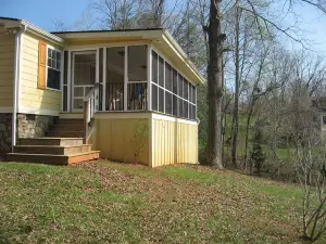Pet friendly, Gently sloping lot,  large dock, Quiet cove, Great swimming!