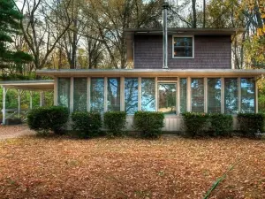Secluded Lodge with Private Lake Minutes from St. Louis