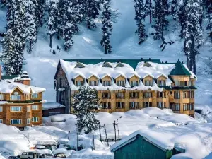 Hotel Hilltop