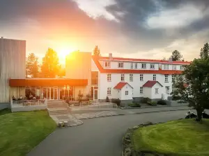 Gistihúsið - Lake Hotel Egilsstadir