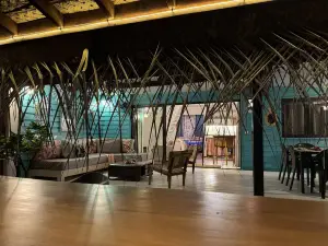 イイヌイ レジェンズ トラベルズ