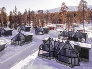 Santa's Hotel Aurora & Igloos