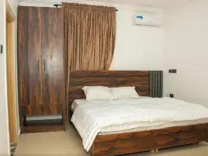Skenyo Hotel and Apartments