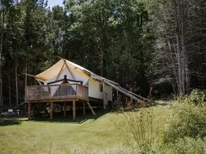 Whispering Springs Wilderness Retreat