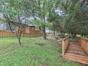 Lake Cumberland Area Cabin - 4 Mi to Lake!