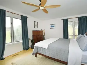 Cozy Retreat with 360° Mountain Views