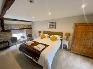 วาย แคสเทล